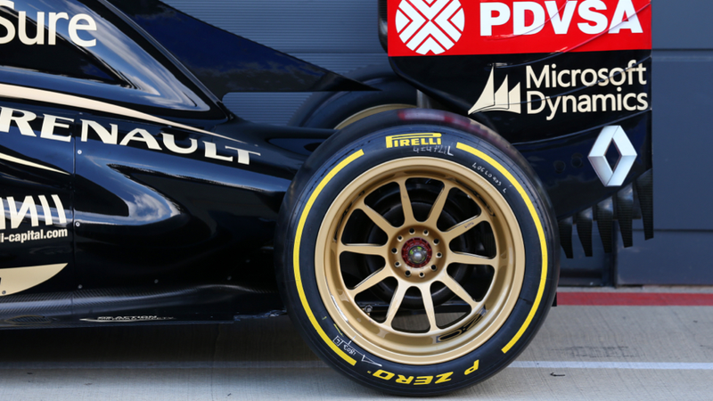 Illustration for article titled These 18-Inch Wheels Look Wild On The Lotus F1 Car